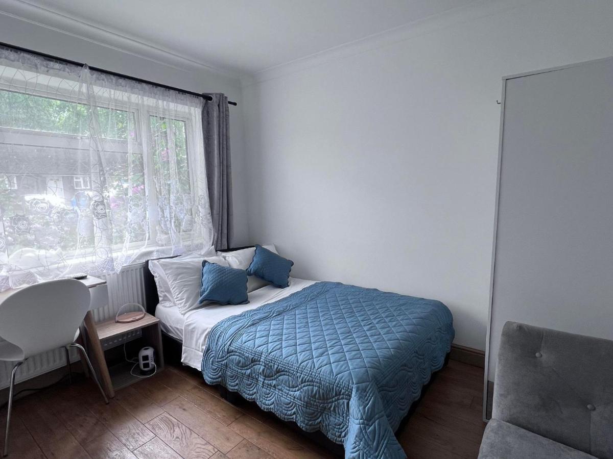 Bed and Breakfast Number 25 Horley Exterior foto